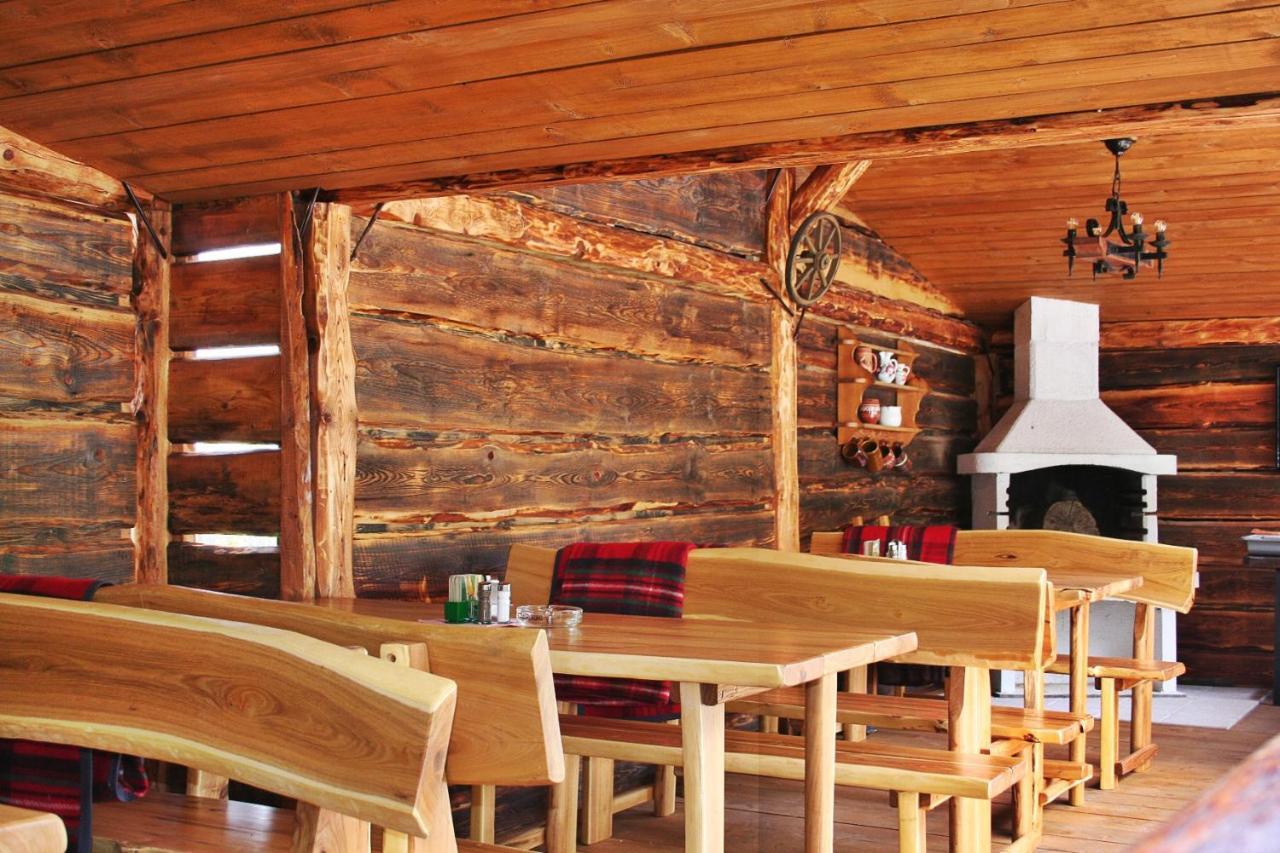 Pod Hradom Restaurant & Pension Topoľčany 외부 사진